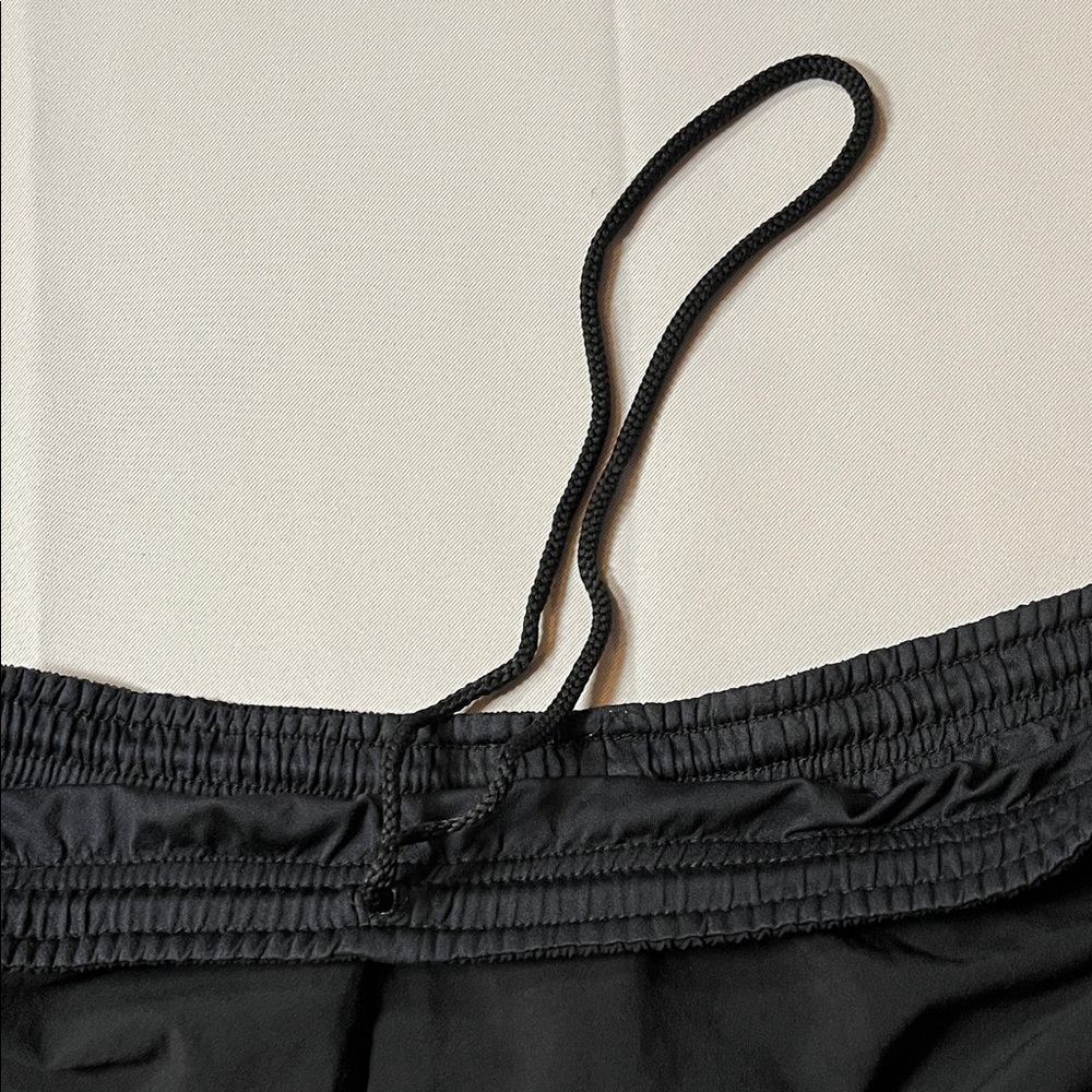 Brooks Black and Gray Athletic Shorts (drawstring) - Picture 4 of 4
